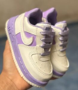 Nike kidsDoble Pipa Material: ecocuero Varios colores Fabricación nacional argentina Talles 21 al 34